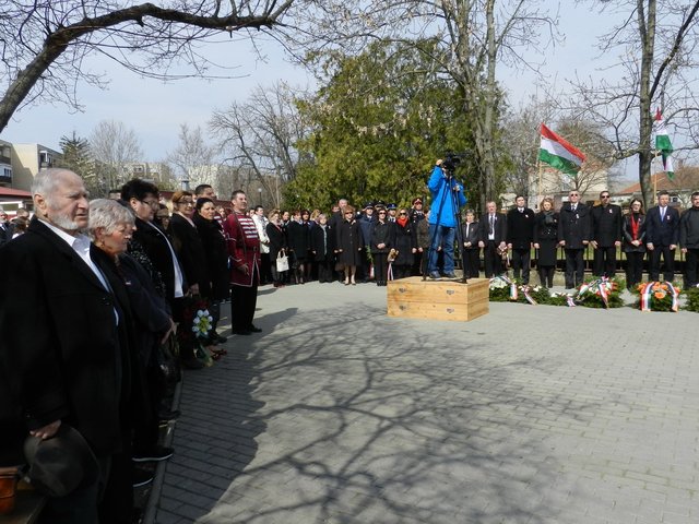 2017. március 15. 28